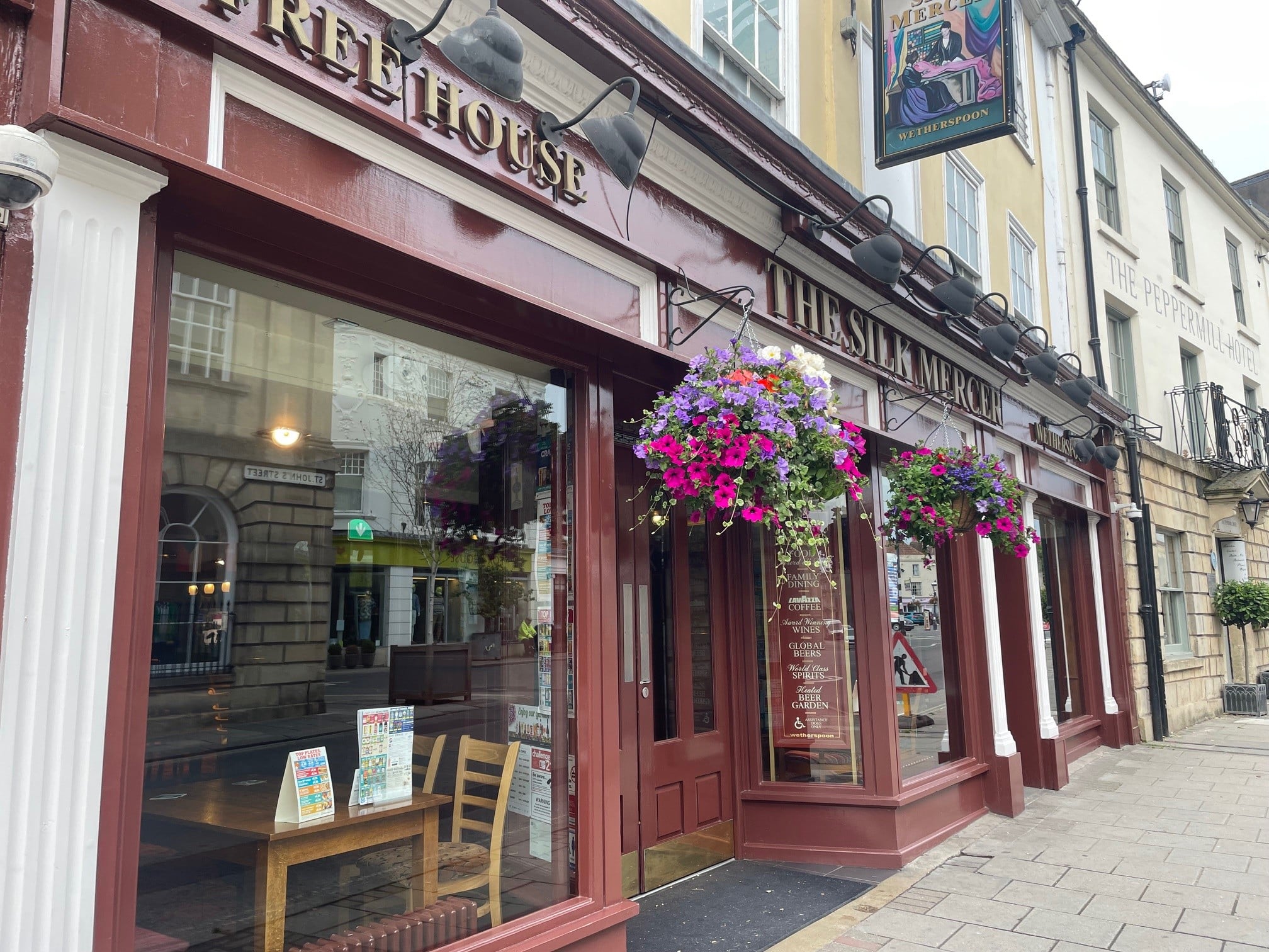 The Silk Mercer